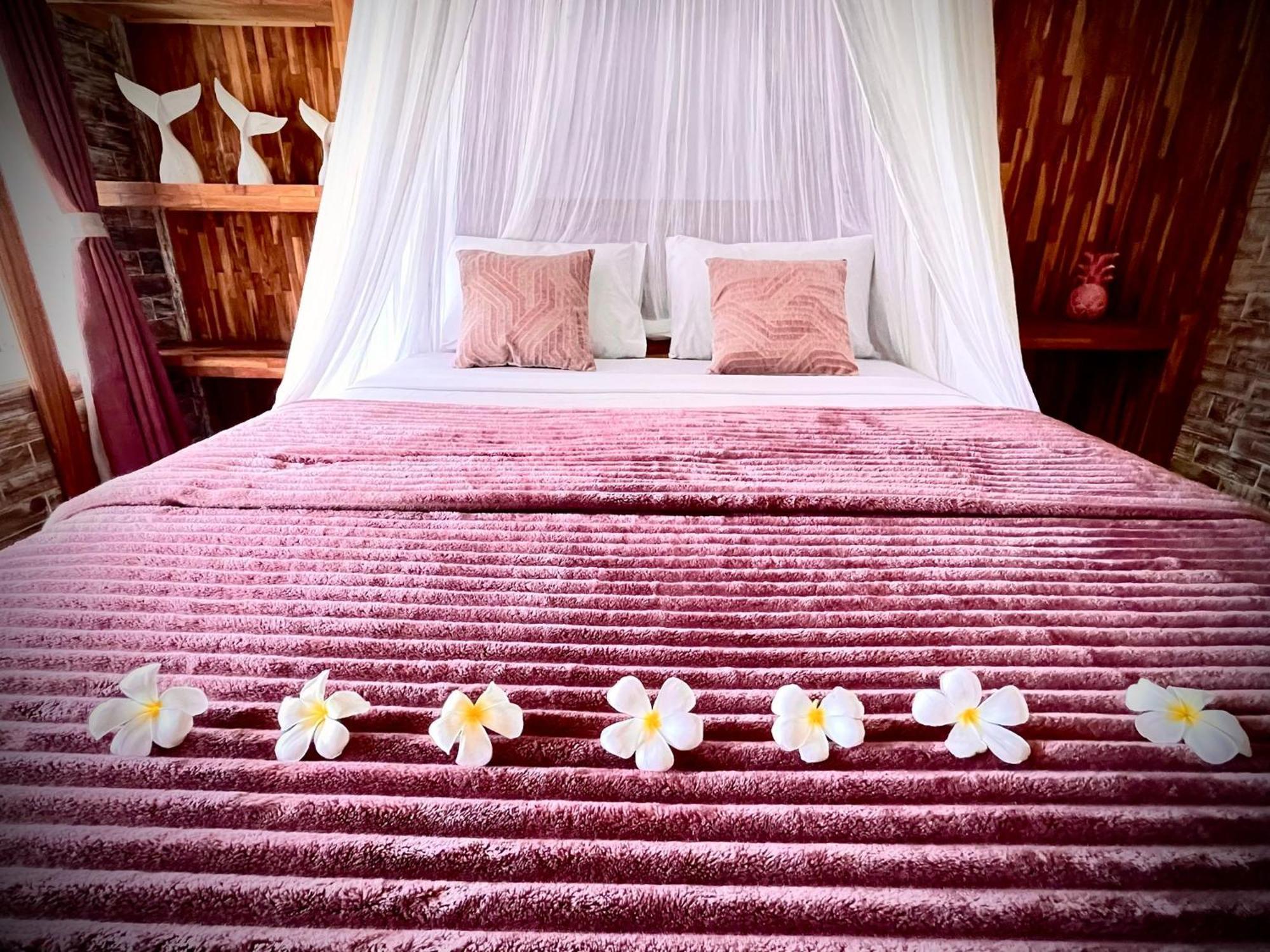 Purple Beach - Maithelia - Gili Air Kültér fotó