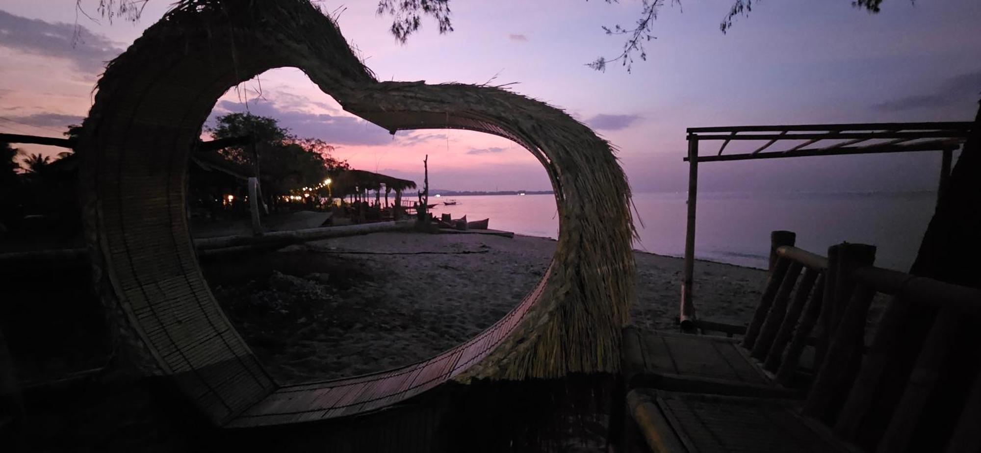 Purple Beach - Maithelia - Gili Air Kültér fotó