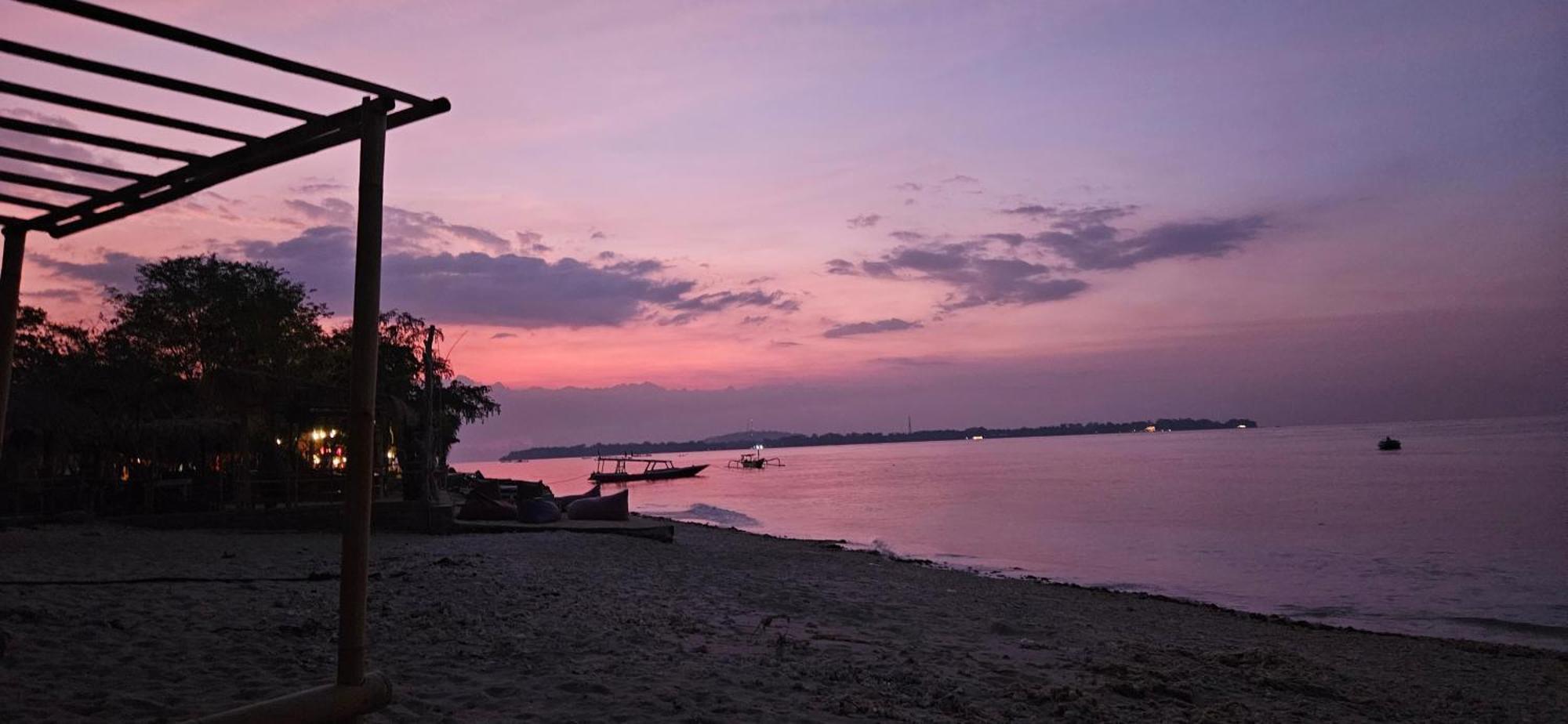 Purple Beach - Maithelia - Gili Air Kültér fotó